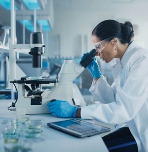 SWR_Pharma-Research_CS_Hero_web_mobile