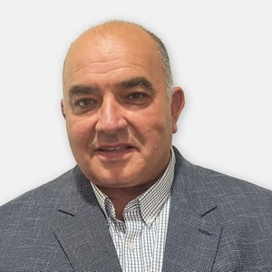 Dan-Tummillo_Headshot_bkgd